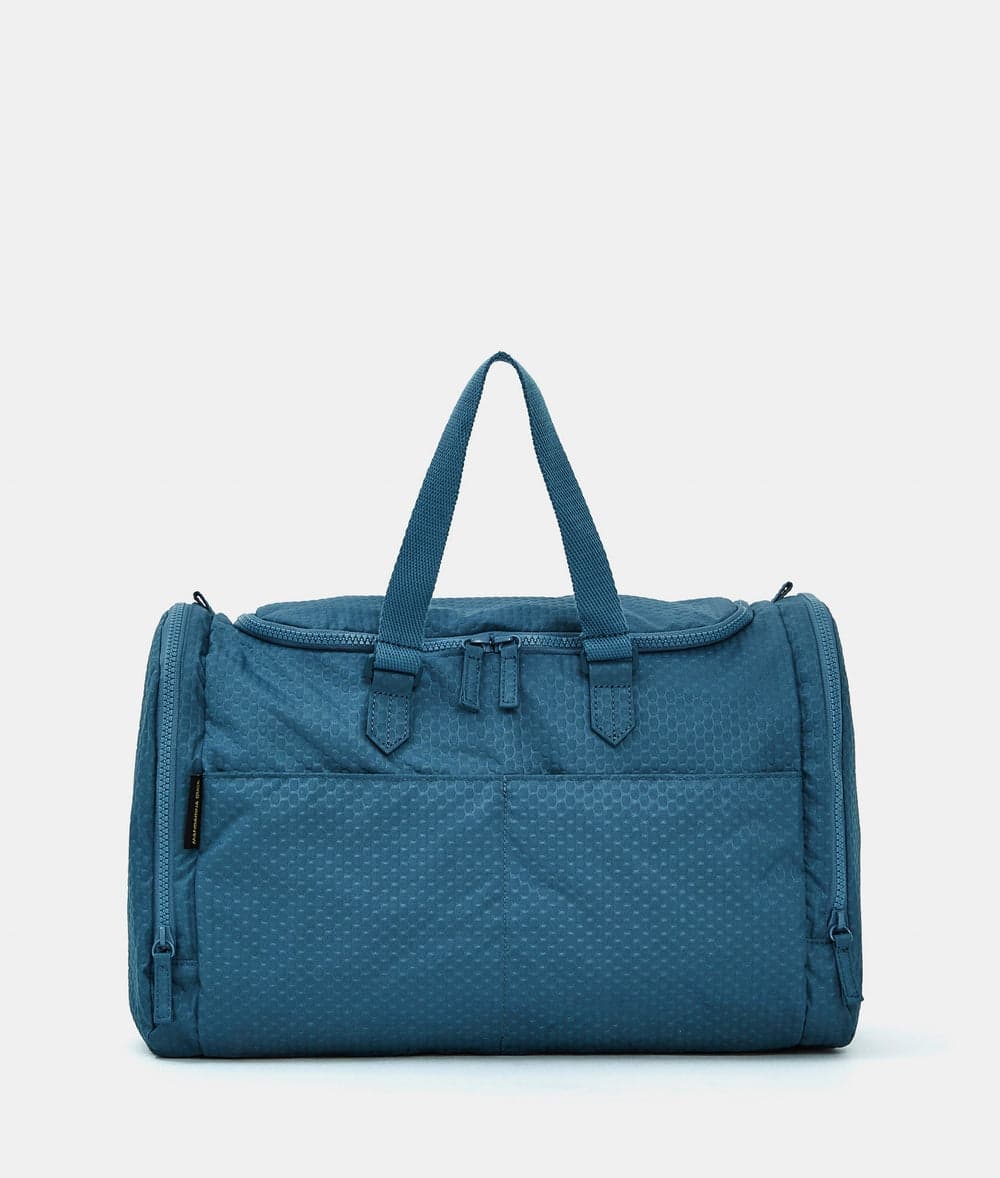 תיק נסיעות Mandarina Duck Revival 2.0 OXB01 בצבע כחול | תמונת מוצר